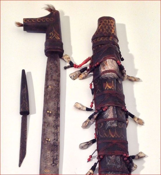 Orginal Jagdmesser Borneo / Mandau /Tribal Art /Tribal Art Hunting Knife