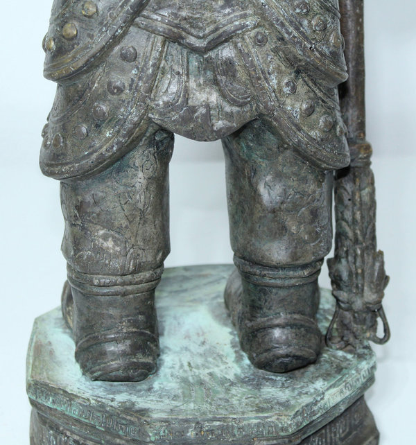 Gott des Krieges  Guan Yu/ Höhe: 67cm  / Alte Chin. Kriegerstatue / 19. Jh. Höhe: 67 cm