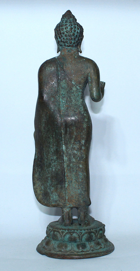 Antike Buddha Figur / Stehende Bronze Buddha Figur im Sukhothai Stil / 17. Jh Thailand